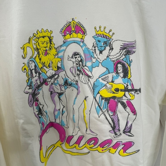 NEW Livy Lu Queen Official Merch Liv Goods Large Distressed Crew Sweat Shirt - Picture 2 of 8